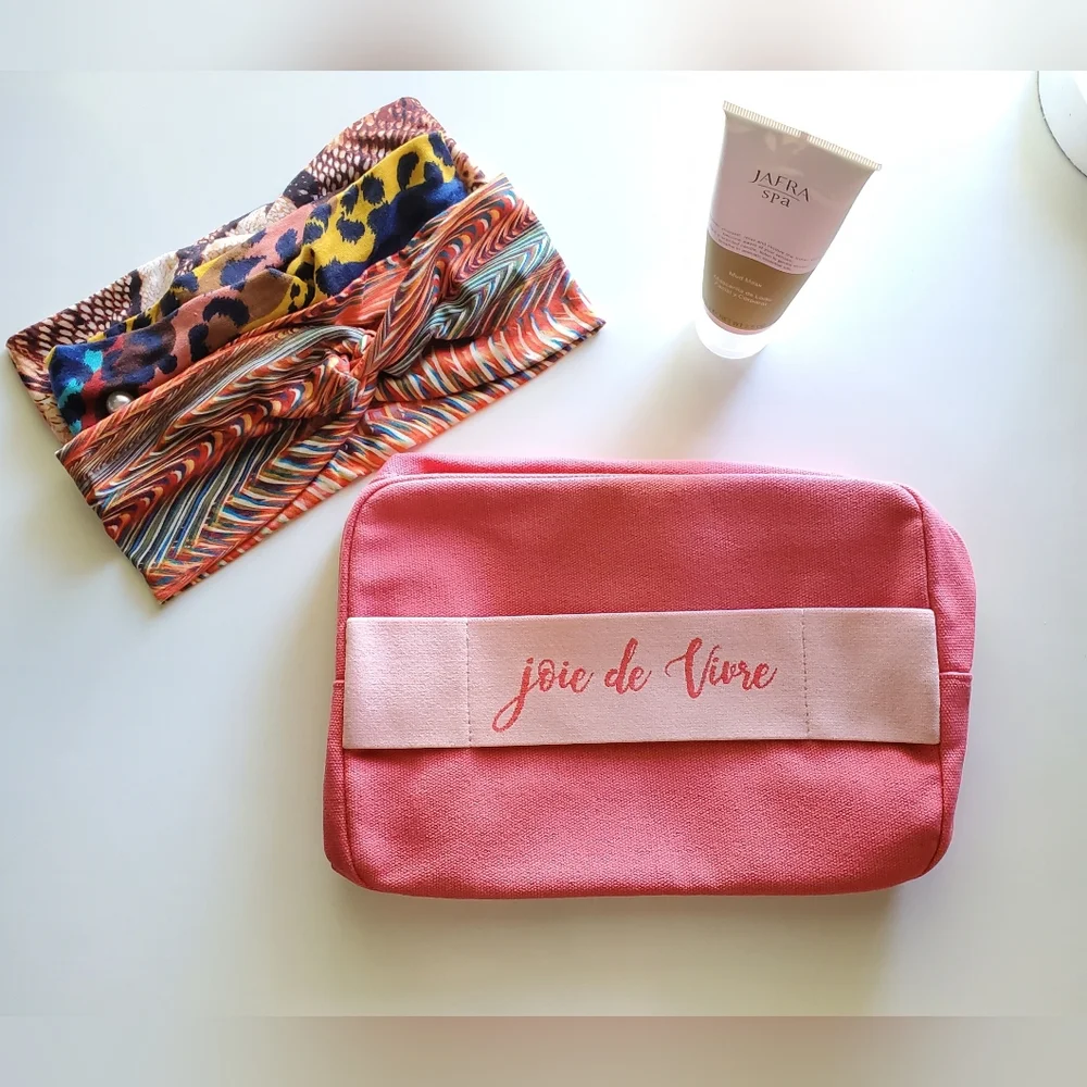 LANCÔME Cosmetic Bag with Goodies 💝